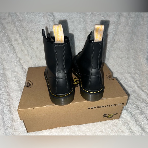 COPY - Dr. Martens women boots size 7 - Picture 4 of 5